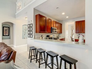 Fridge, microwave, oven, stovetop - Disney Dream! 10 Mins Away+Game Room, Pool & Hot Tub! - 101 Happy Memories Villa (Kissimmee)