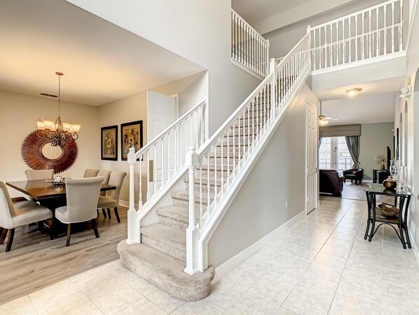 Interior - Disney Dream! 10 Mins Away+Game Room, Pool & Hot Tub! - 101 Happy Memories Villa (Kissimmee)