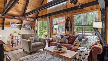 TV, fireplace, offices