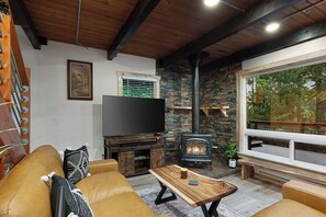 TV, fireplace, offices