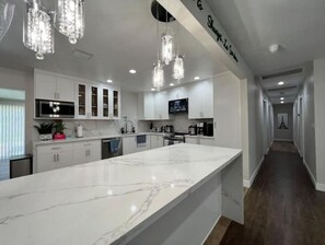 Fridge, microwave, oven, stovetop - Secluded/Quiet Home-CherryValley (Cherry Valley)