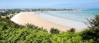 A family home with a dream panorama