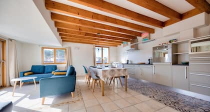 Sea view - House for 7 with balcony