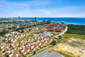 Exterior - Horizon Sunset 36C–Beach Access–Sleeps 6 (Panama City Beach)