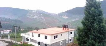 Mountain top Holiday Home