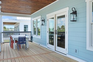 Outdoor dining - Beach View, Private Pool, in SJB ~ Desoto 1 (St. Joe Beach)