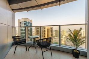 Property grounds - Elegant & Panoramic Sea View Apt on Al Reem Island (Abu Dabi)