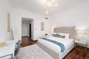 2 bedrooms, in-room safe, iron/ironing board, free WiFi - Dreamy Apt w/ Jaw-Dropping Marina Views (Dubai)