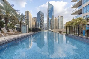Pool - Dreamy Apt w/ Jaw-Dropping Marina Views (Dubai)
