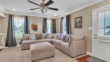 Villa, 5 Bedrooms | Living area | Smart TV