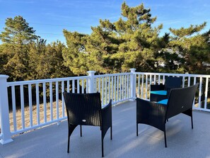 House, 4 Bedrooms | Property grounds - Seaside Serenity At Broadkill Beach 4 Bedroom Home by Redawning (Milton)