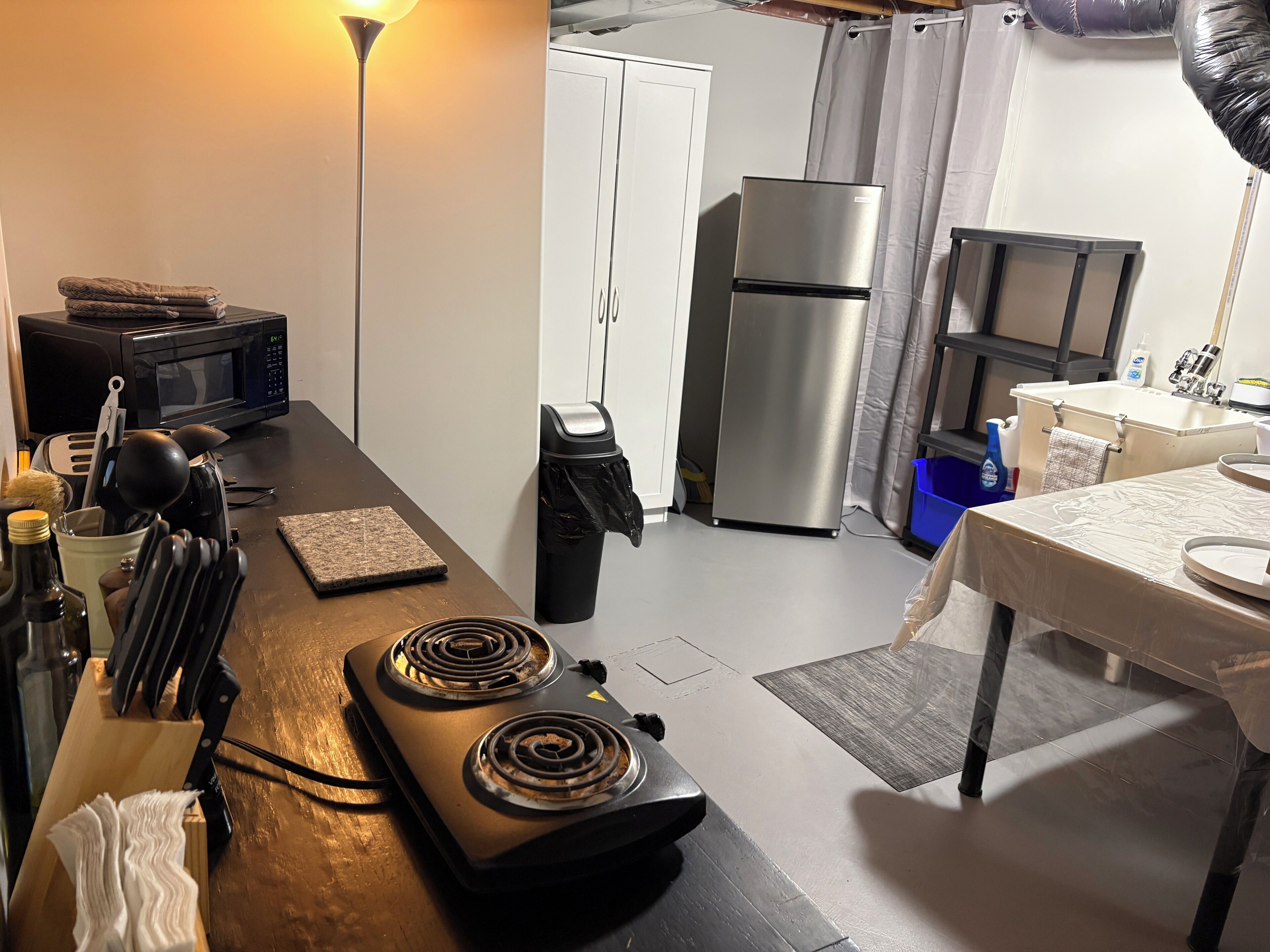 Fridge, microwave, coffee/tea maker, electric kettle