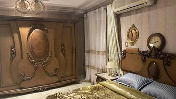 3 chambres, fer et planche à repasser, Wi-Fi, draps fournis