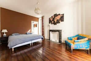 4 bedrooms, free WiFi, bed sheets - Maison au Cœur de Valence (Valence)