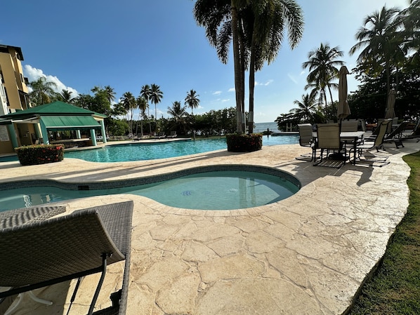 Outdoor pool - CasitaTranqui relaxing beachfront 3B/2B getaway penthouse (Cabo Rojo)