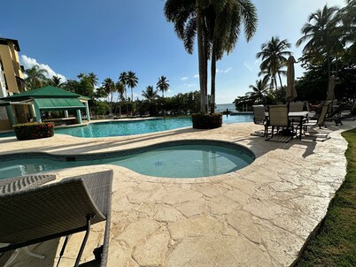 CasitaTranqui relaxing beachfront 3B/2B getaway penthouse