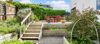Coastal Retreat Unit close to Beach