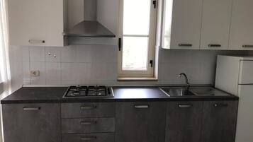 Rumah, 2 kamar tidur, balkon, pemandangan kebun | Interior