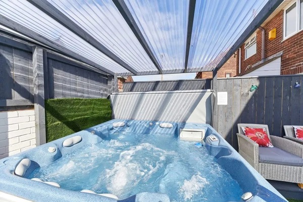 House | 4 bedrooms, desk, high-speed internet