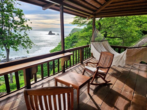 BEACHFRONT 180° BAY VIEW  - POOL - GREAT SPACE - AT FOREST - DIRECT BEACH ACCESS