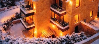 Cozy 3 bedrooms Chalet fit up to 8 pers with Panoramic terrace & Cheminée (pool)