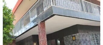 Spacious Warm Entire Apartment King Beds Hot Water - Eco-Friendly Energy