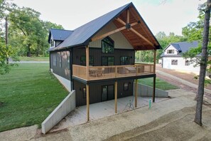 Exterior - Kickback Cabin at Kentucky Lake (Buchanan)