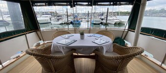 Classic Yacht Nadine with Hot Tub, Poole Harbour Bay