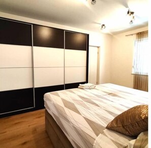 1 Schlafzimmer, Bügeleisen/Bügelbrett, Reisekinderbett, kostenloses WLAN