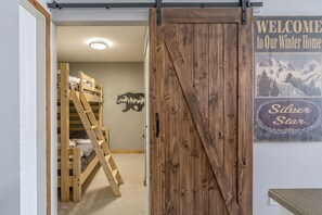 2 soverom, wi-fi (inkludert), sengetøy og rullestolvennlig