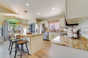 House (3 Bedrooms) | Interior - Near Golf & Hikes! Poolside Retreat in Phoenix (Phoenix)