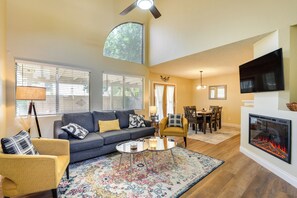 House (3 Bedrooms) | Front of property