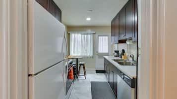 Apartment (1 Bedroom) | Interior