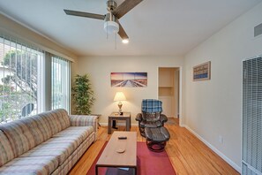 Apartment (1 Bedroom) | Interior