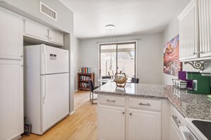 Microwave, oven, stovetop, dishwasher - Mountain-view Phoenix Hideaway w/ Patio & Swing! (Phoenix)