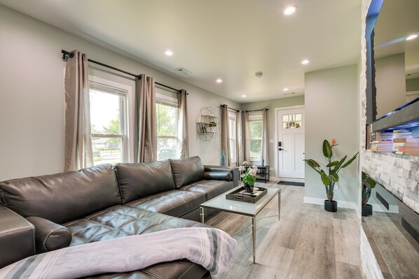 House (3 Bedrooms) | Interior