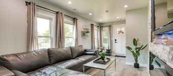 Des Plaines Vacation Rental w/ Spacious Backyard!