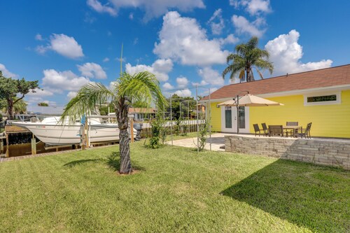 Waterfront Jacksonville Retreat w/ Boat Dock!