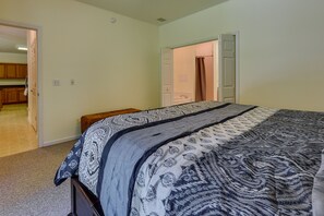 3 bedrooms, free cots/infant beds, bed sheets