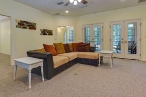 Télévision, cheminée