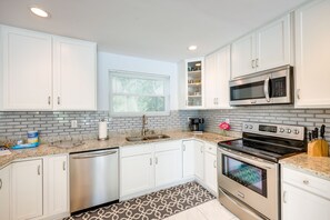 Microwave, oven, stovetop, dishwasher