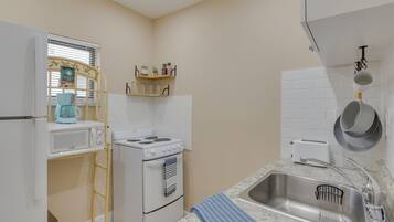 Microwave, oven, stovetop, blender