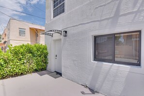 Apartment (1 Bedroom) | Interior - Nifty Miami Apartment ~ 5 Mi to Downtown! (Miami)