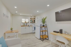 Apartment (1 Bedroom) | Front of property - Nifty Miami Apartment ~ 5 Mi to Downtown! (Miami)