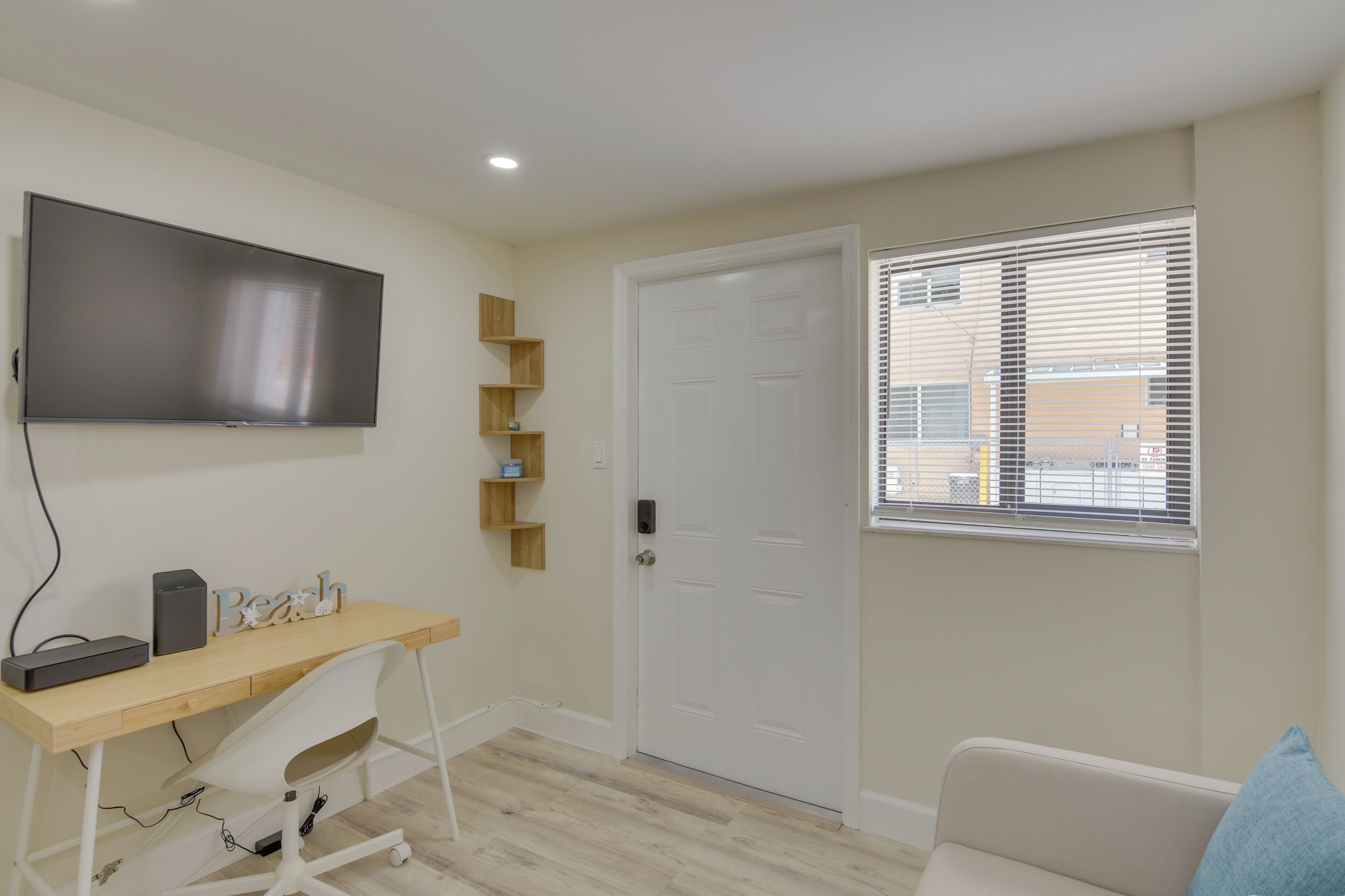 Apartment (1 Bedroom) | Interior