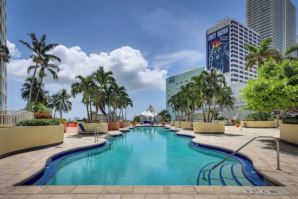 Interior - Miami Vacation Rental w/ Balcony, Pool & Hot Tub! (Miami)