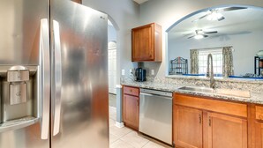 Unclassified image, 5 of 24, button - Pet-friendly Tampa Retreat w/ Kayak, Near Beaches! (Tampa)