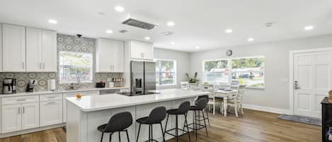 House (3 Bedrooms) | Front of property