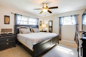 3 habitaciones, tabla de planchar con plancha y ropa de cama 