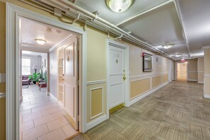 Apartment (0 Bedroom) | Interior - Downtown Jacksonville Studio w/ City Views! (Jacksonville)